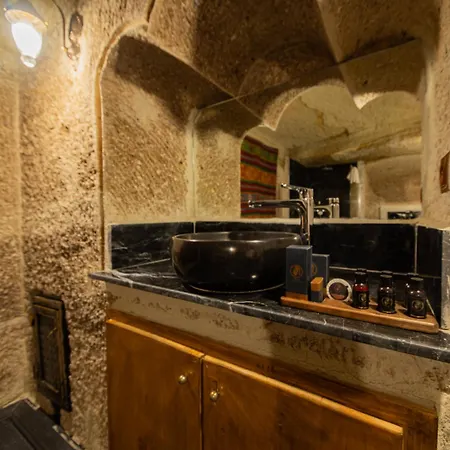 Hotel Ares Cave 3*