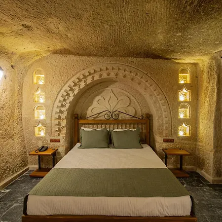 Hotel Ares Cave *