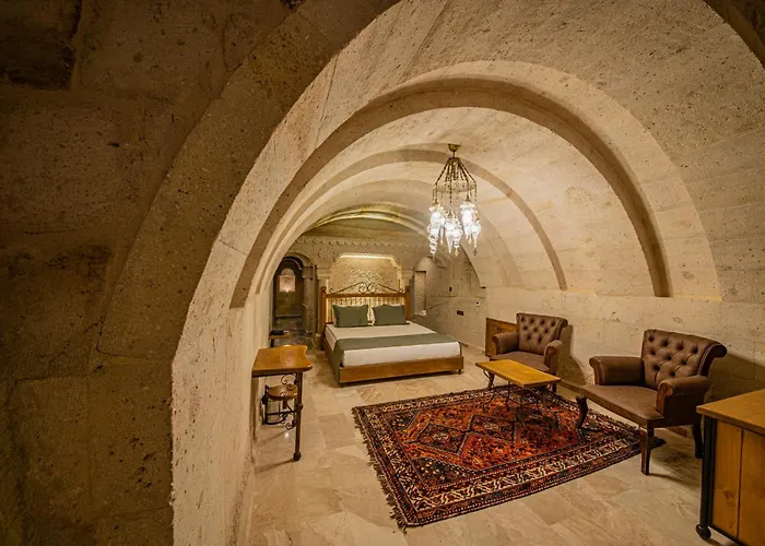 Hotel Ares Cave *